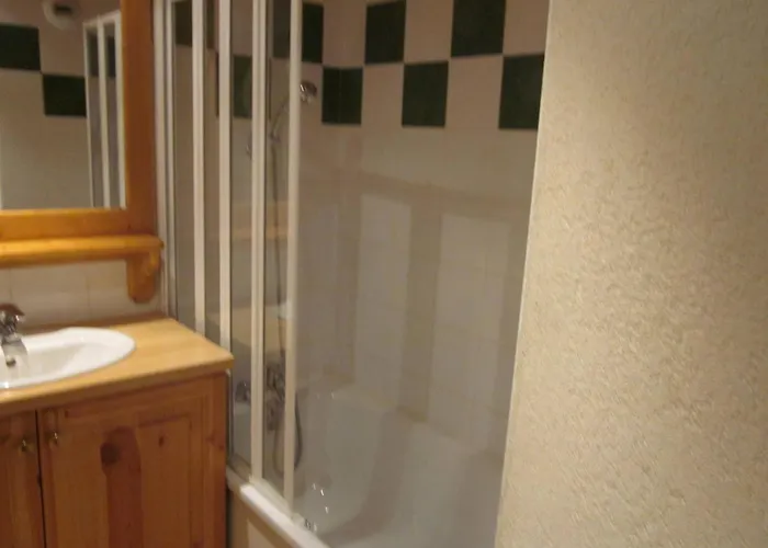 Appartement 2 Pieces, 6 Pers, Au Pied Des Pistes A - Fr-1-351-59 La Plagne