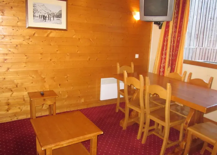 Appartement 2 Pieces, 6 Pers, Au Pied Des Pistes A - Fr-1-351-59 *